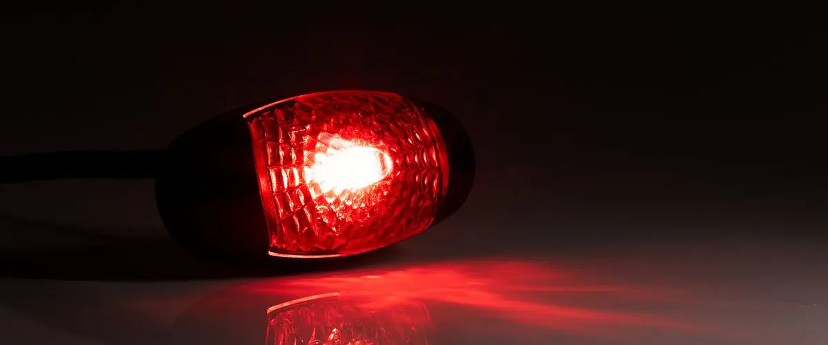 FT-025 C LED - czerwona zapalona
